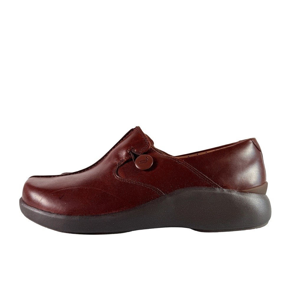 Clarks Un Loop 2 Walk Women's Comfort Slip On Shoes Brown Leather 8M New
